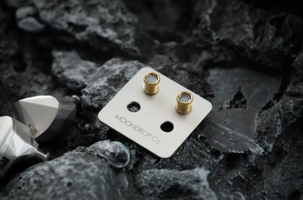 煥開箱丨有低頻就是旗艦，水月雨KATO開箱簡評