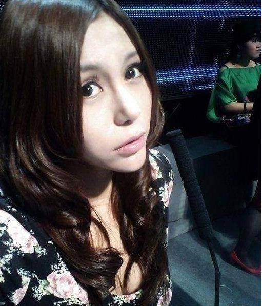 11年前，“寧坐寶馬哭，不坐腳踏車笑”的女孩馬諾，如今咋樣了