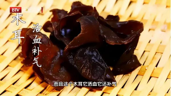 鈣含量超過牛奶，蔬菜中隱藏的“營養高手”，你知道幾個？