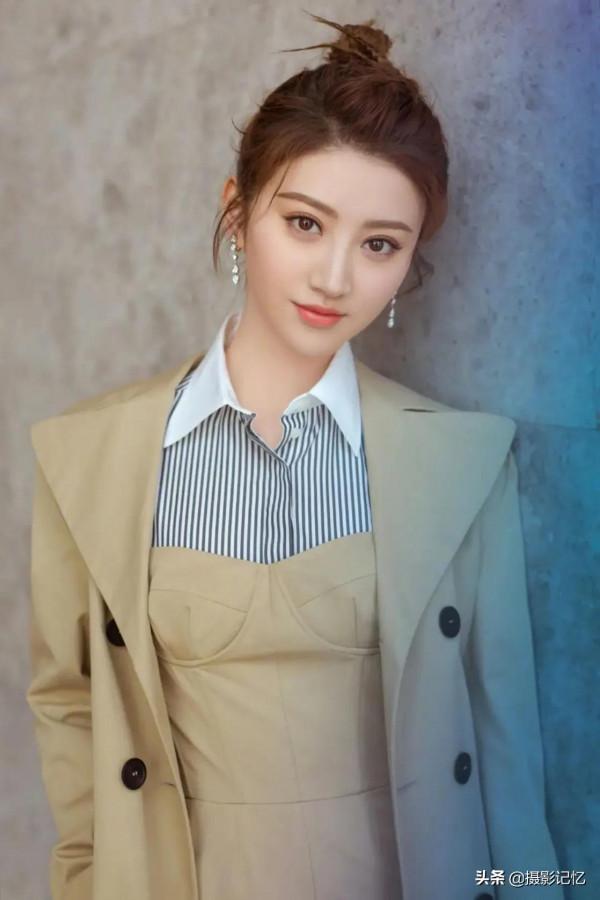 景甜：大方、端莊、溫柔、姻靜