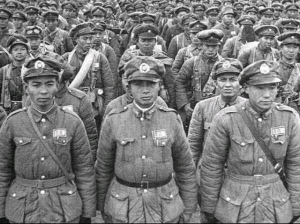 豫東戰役我軍身陷重圍，粟裕大將兩變戰術殲敵9萬，活捉區壽年