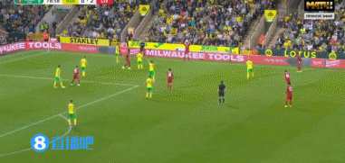 南野拓實本場資料：傳球成功率85%，2次射門進2球