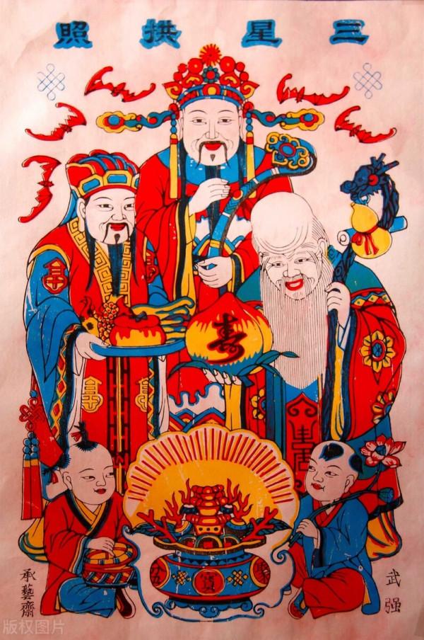 熱愛中國紅，紅紅火火過大年