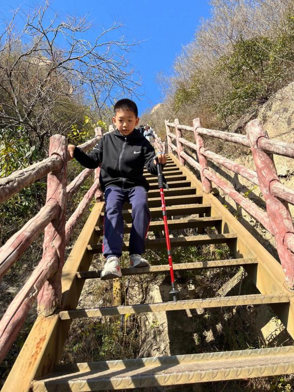 父子徒步登山遊記-北京鳳凰嶺