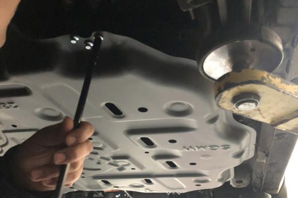 五菱Nano EV加裝動力電池護板，提升對動力電池的保護！