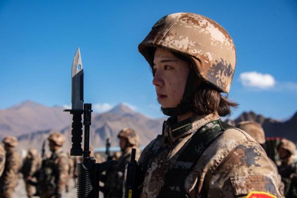 開訓即開戰！軍旗獵獵赴新徵