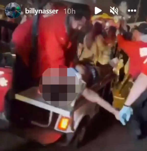 美頂流歌手演唱會煽動狂歡致8人被踩死!目擊者:他邊唱邊看人死 美頂流歌手演唱會煽動狂歡致8人被踩死!目擊者:他邊唱邊看人死