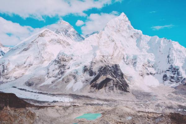 東南亞貧窮小國,把中國遊客當提款機,當地小孩見到就伸手要錢 東南亞貧窮小國,把中國遊客當提款機,當地小孩見到就伸手要錢