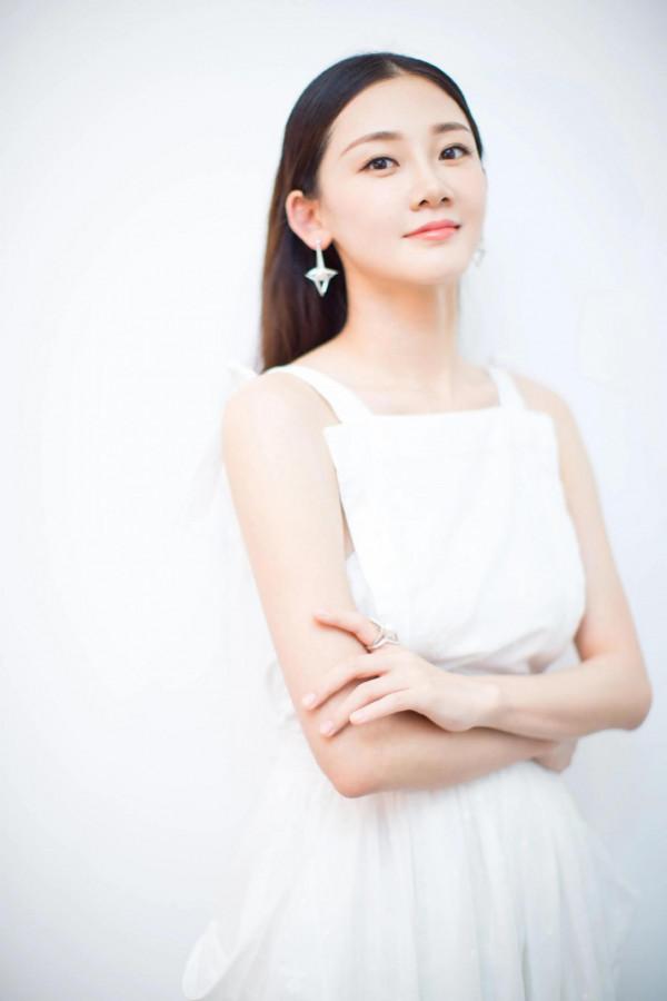 苗苗～高畫質寫真集，特美，現在知道為何鄭凱最終選擇苗苗了吧