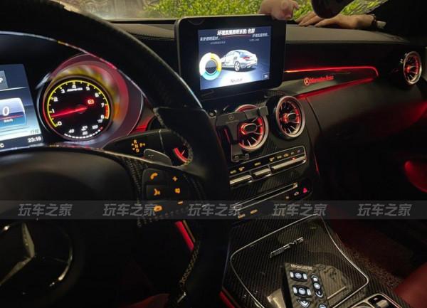 把女朋友的賓士C Coupe拿來玩改裝 給她一次讓別人羨慕的機會