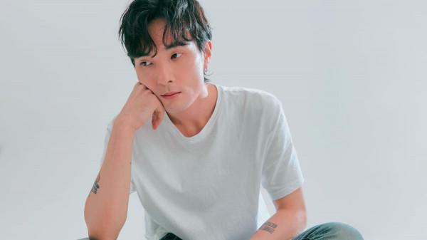 32歲韓男星被曝吸毒家暴!砸車還打罵前女友,行為激進女方已報警 32歲韓男星被曝吸毒家暴!砸車還打罵前女友,行為激進女方已報警