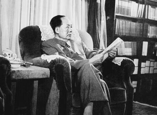 1955年中南海大授銜,4人與元帥軍銜擦肩而過,他們都是誰? 1955年中南海大授銜,4人與元帥軍銜擦肩而過,他們都是誰?