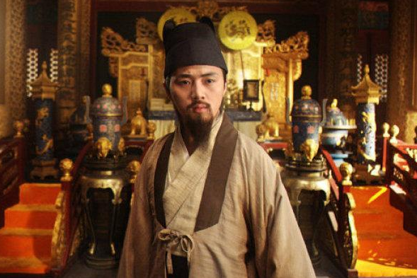 大臣請假6天回家，朱元璋批准了，第7天上朝時他卻說：殺了他