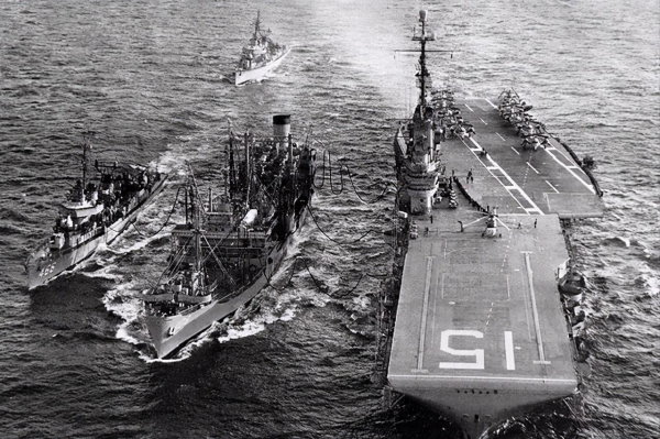 是誰在暗中保護了人類？人類兩次與死神擦肩而過，得感謝這兩人