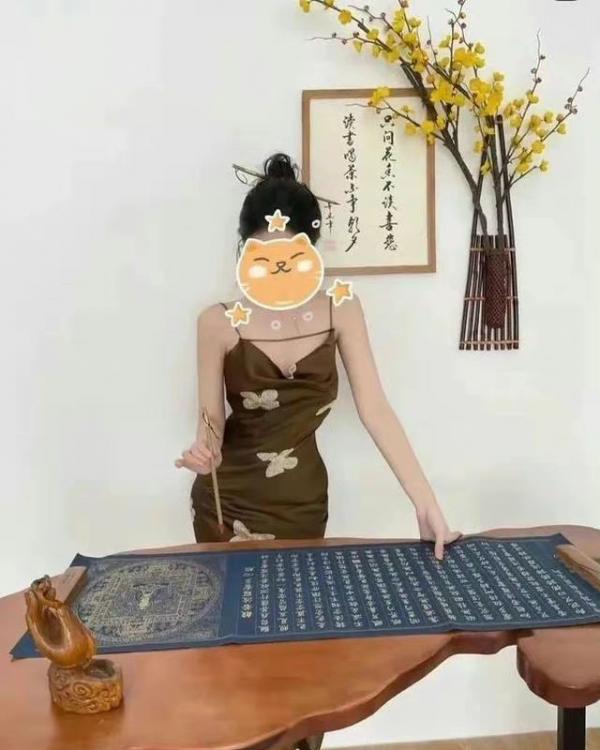 寺廟擺拍帶Dior，官媒怒批，你知道這些“佛媛”嗎？