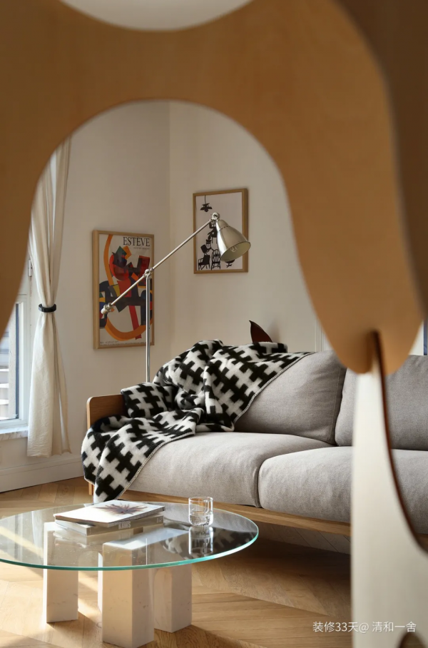 超棒採光+開放空間，誰不想有這麼個溫柔又有書香味的家呢？