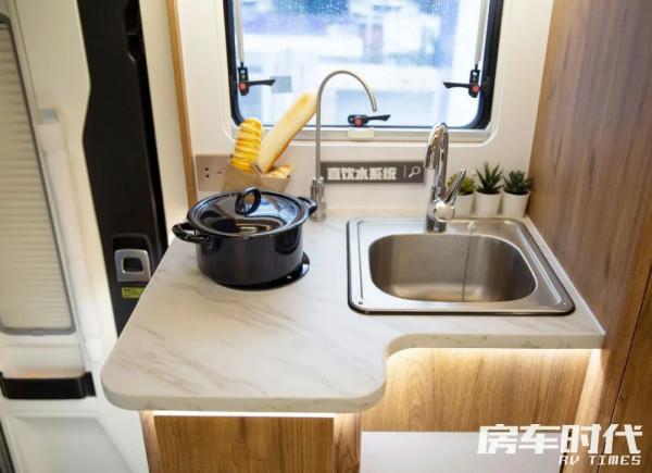 容貌雖變 顏值依舊 加量不加價的德興大熊座 內外皆有料 容貌雖變 顏值依舊 加量不加價的德興大熊座 內外皆有料