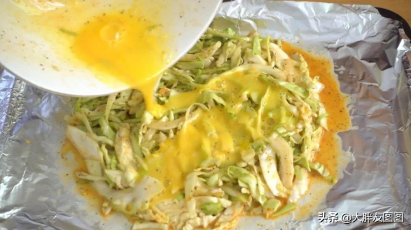 你有包菜麼?快試試做這個披薩,不要麵粉,有手就行,太好吃了 你有包菜麼?快試試做這個披薩,不要麵粉,有手就行,太好吃了