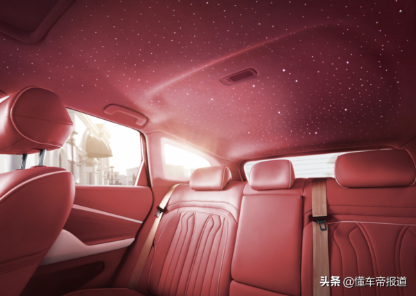 新車 | 10月20日開啟預訂，寶駿Valli高定版官圖，現款7.98萬元起售