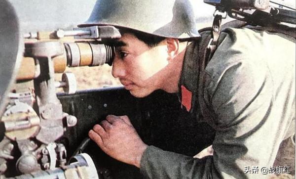 輪戰炮班參戰145次，4次單炮拔點，殲敵87人，班長立一等功