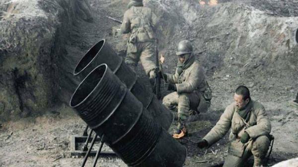 敵司令：你們上萬人聚守，共軍才多少炮彈；結果，滿天飛來炸藥包