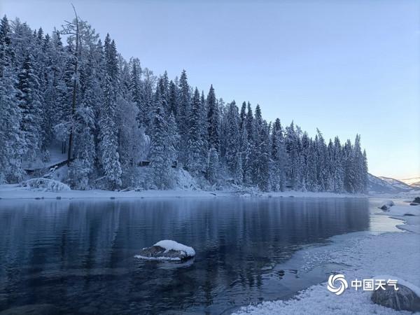 純淨之美 冬日喀納斯湖“林海雪原”仙氣十足