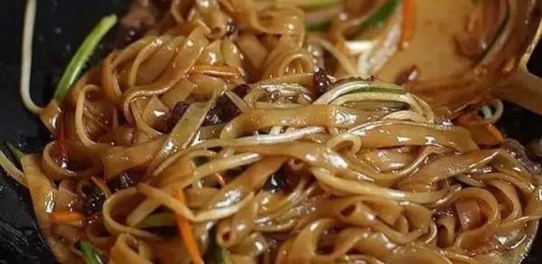 廣東美食幹炒牛河,教你在家怎樣炒更好吃,小竅門全都告訴你 廣東美食幹炒牛河,教你在家怎樣炒更好吃,小竅門全都告訴你