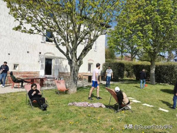 四月回憶 &vert; 第一次周邊遊，差點冷死在火車站