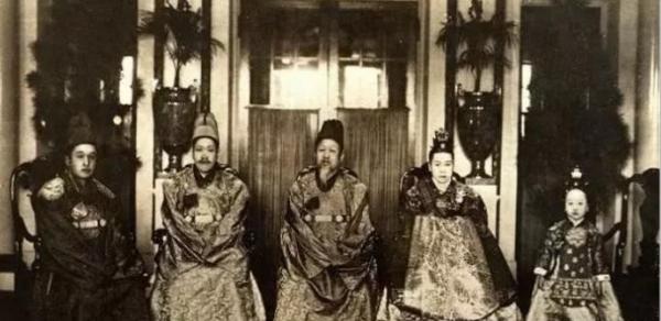 2004年，流落韓國381年的家族到中國認祖歸宗：我們的根在廣平府