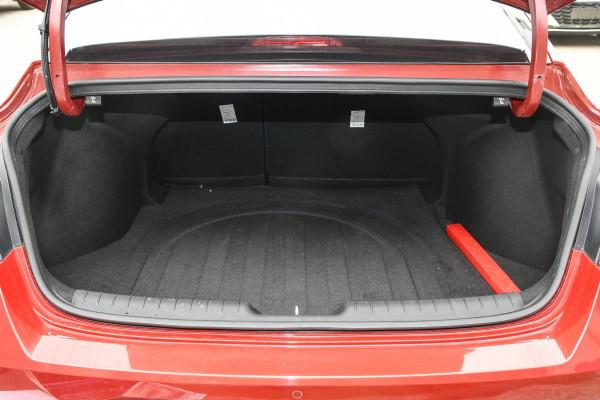 又一耐用可靠的合資車，115馬力+CVT，油耗5.3L，實拍現代伊蘭特