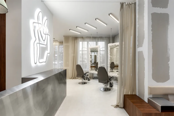 基輔 SCULPTOR 面部按摩沙龍 |AKZ Architectura