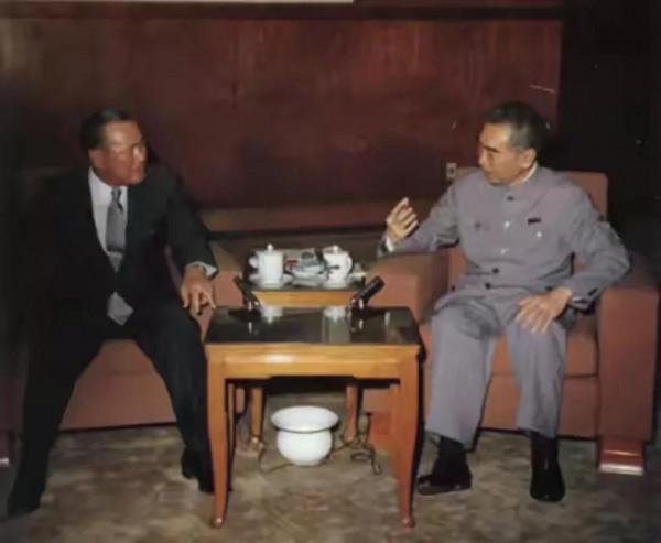 日本侵華期間,田中角榮被一武工隊長“征服”,訪華時請求見一面 日本侵華期間,田中角榮被一武工隊長“征服”,訪華時請求見一面