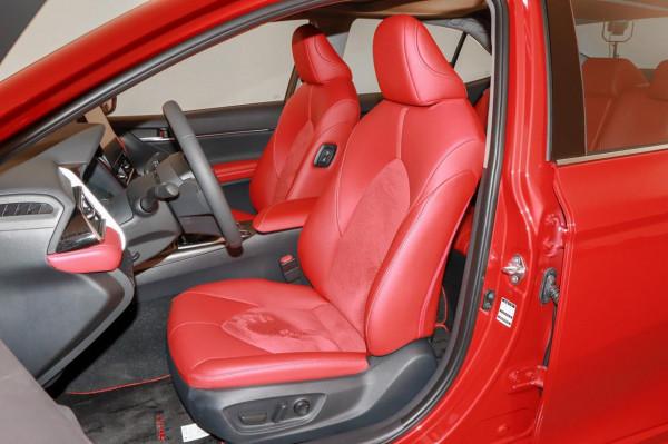 凱美瑞:外觀好看,內飾有質感,搭載2.5L+E-CVT,適合家用 凱美瑞:外觀好看,內飾有質感,搭載2.5L+E-CVT,適合家用