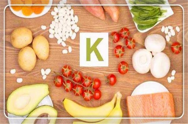 缺鉀比缺鈣危險？3個訊號證明你缺鉀了，建議吃4種食物來緩解