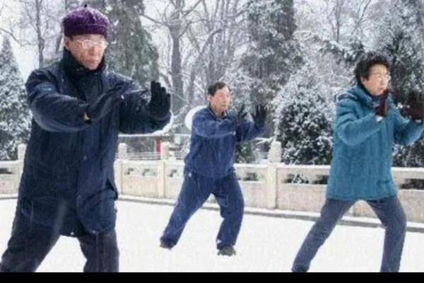 冬至時老年人要小心，心梗、腦梗容易發病，做好這4點，一冬平安