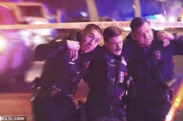 鳳凰城警匪槍戰，槍手拿嬰兒當誘餌，伏擊打傷9名警察