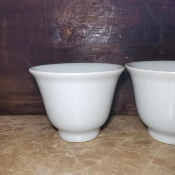 明宣德甜白釉梨壺鈴鐺杯（一壺四杯）賞析