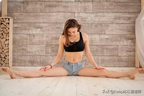 瑜伽熱身至關重要，舒展韌帶，靈活關節，避免運動中的損傷