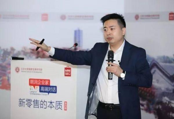 開店狂魔葉國富：將10元店生意做到極致，一年營收200億真香