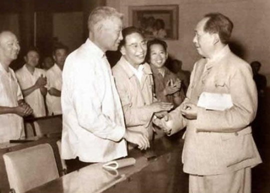 毛主席和許光達相交31年，得知許光達病逝後，毛主席作出20字批示