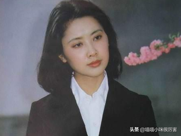 年過50歲，無兒無女的5位女名人，丁克背後有成功也有遺憾