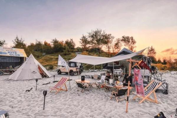 風箏衝浪：海上馭風人，在藍天大海間翻滾馳騁