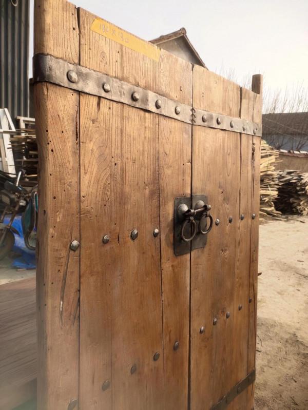 老榆木風化門板兩對