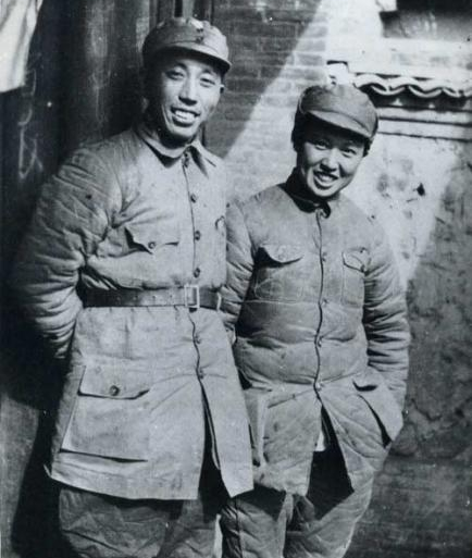 輕武器打不下敵軍碉堡,連隊召開緊急會議,打四個碉堡用四種打法 輕武器打不下敵軍碉堡,連隊召開緊急會議,打四個碉堡用四種打法