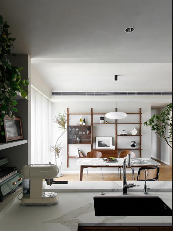 LDK一體設計+半吊無主燈設計，看了他112㎡新家後，果斷拍照收藏