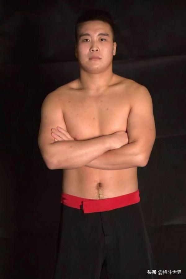 太遺憾！疑似中國重量級選手遭UFC解僱