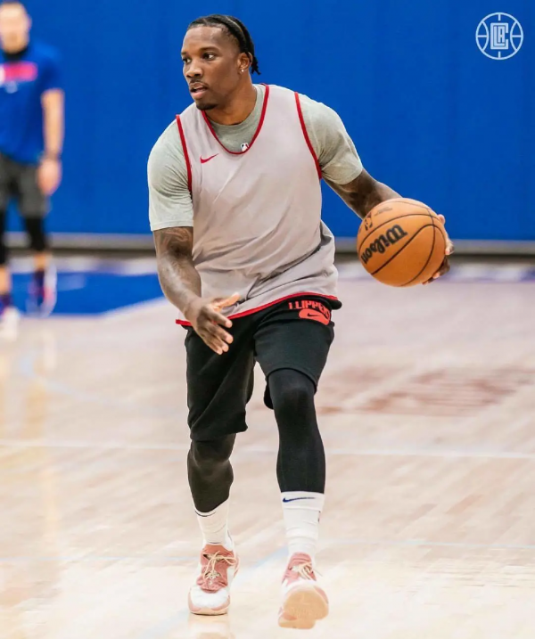 雙十一球鞋大推薦!又便宜又能打啊 雙十一球鞋大推薦!又便宜又能打啊