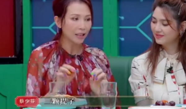 女星為減肥有多拼？有人米飯按粒吃，有人靠番茄度日，有人只喝水