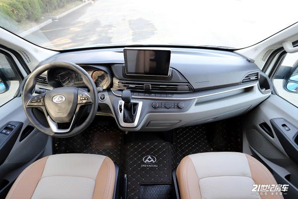 衛航全新配色邁阿密藍，情懷還是創新？實拍V590藍色進化版房車