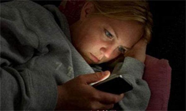 手機螢幕越大越護眼嗎?哪種手機螢幕對眼睛傷害最小? 手機螢幕越大越護眼嗎?哪種手機螢幕對眼睛傷害最小?